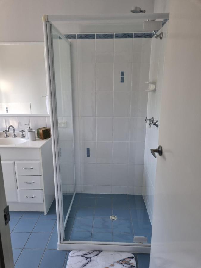 Blk Stays Guest House Deluxe Units Morayfield Buitenkant foto