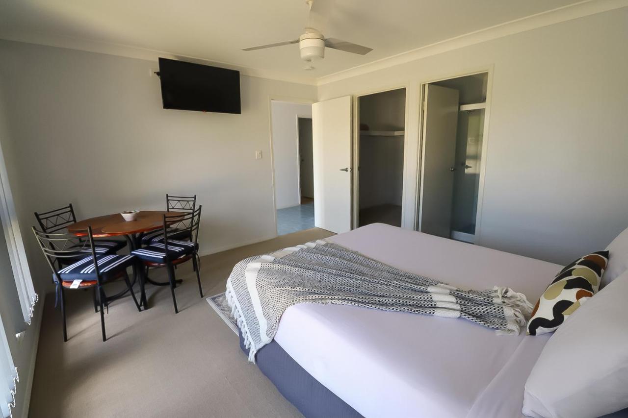 Blk Stays Guest House Deluxe Units Morayfield Buitenkant foto